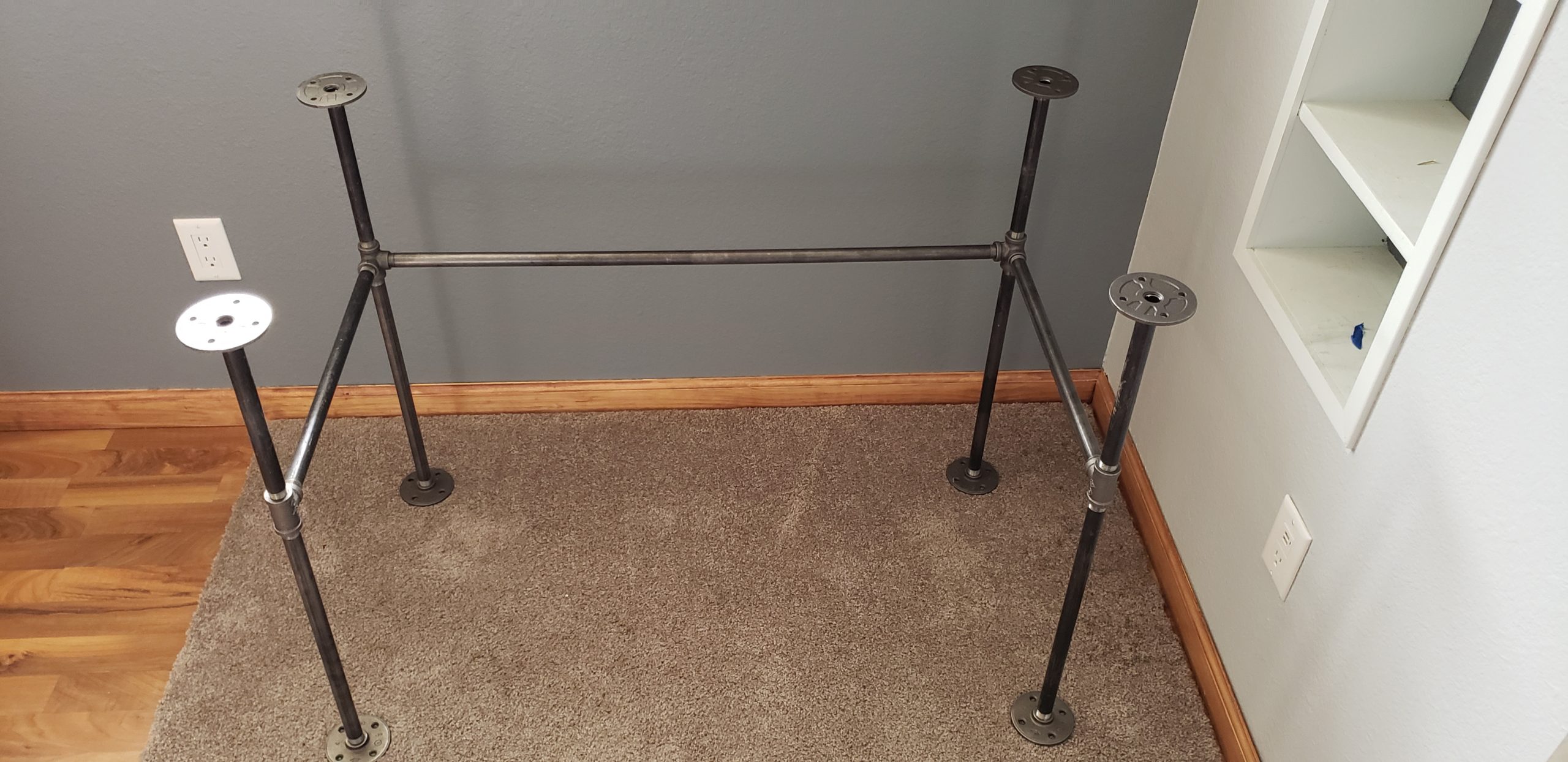 Black Pipe for desk frame