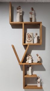 LOVE Kink-Knack Shelf
